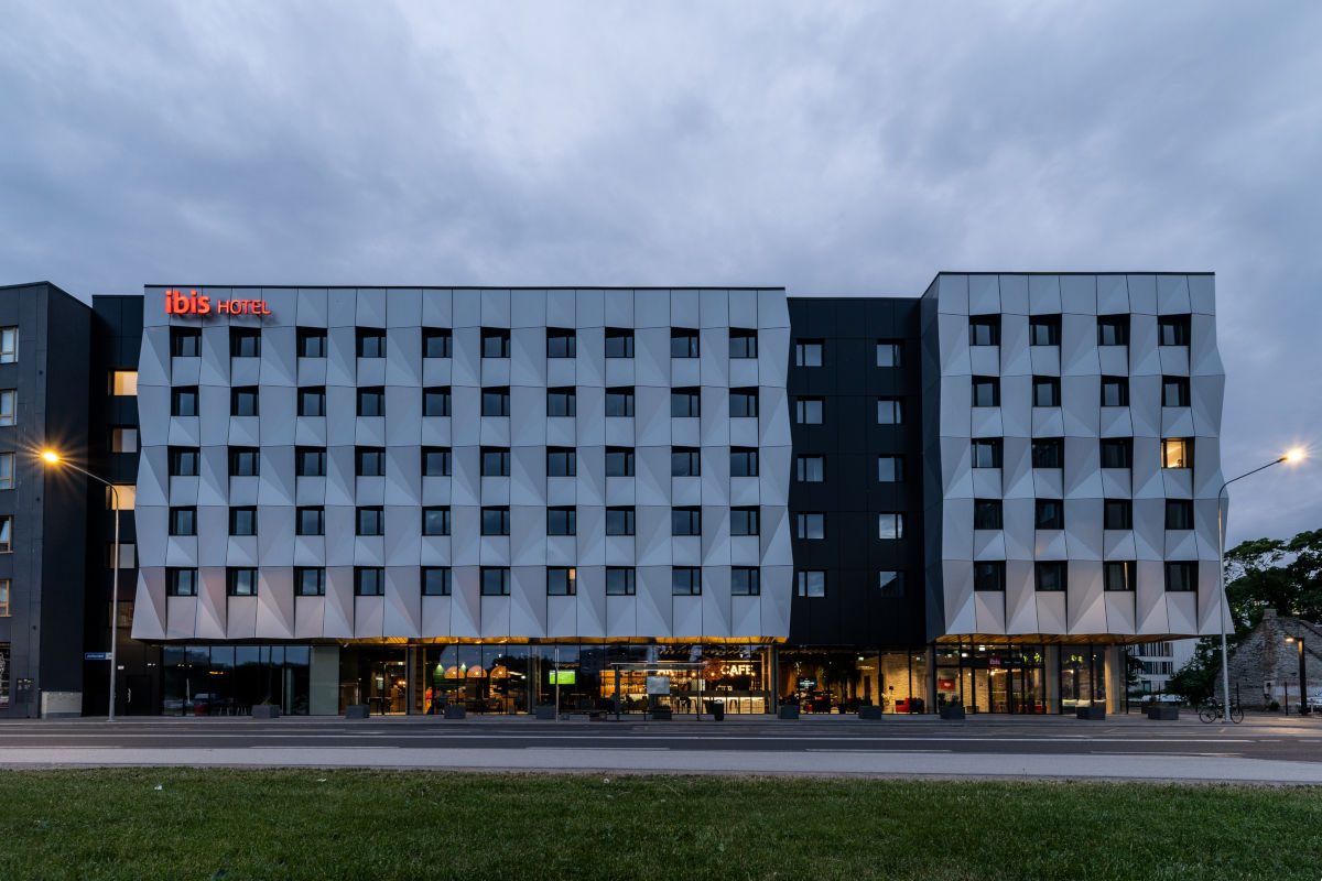 Ibis Tallinn Center hotell sai   heaastaseks  selle puhul     bimine